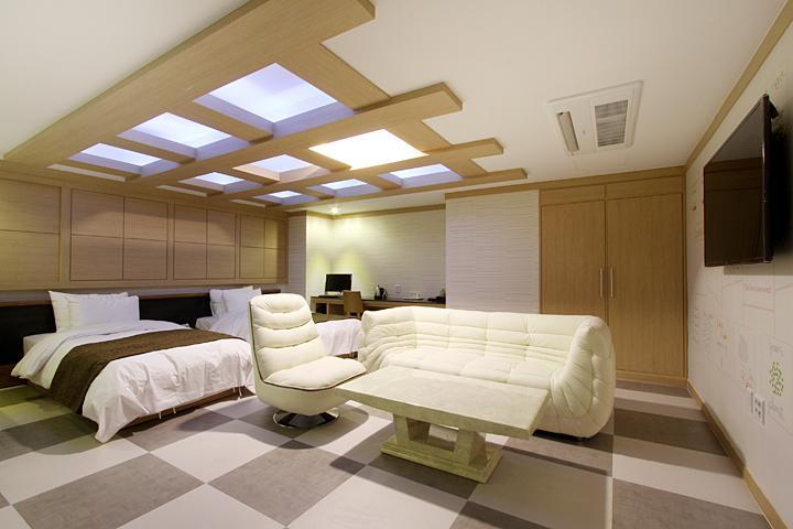Suwon Orsay Business Hotel Exterior photo