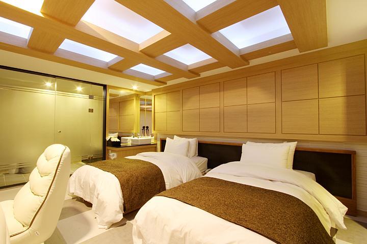 Suwon Orsay Business Hotel Exterior photo